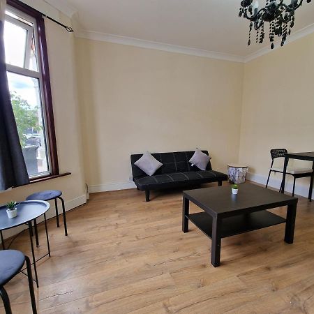 Ferienwohnung Henley Road Ilford Exterior foto